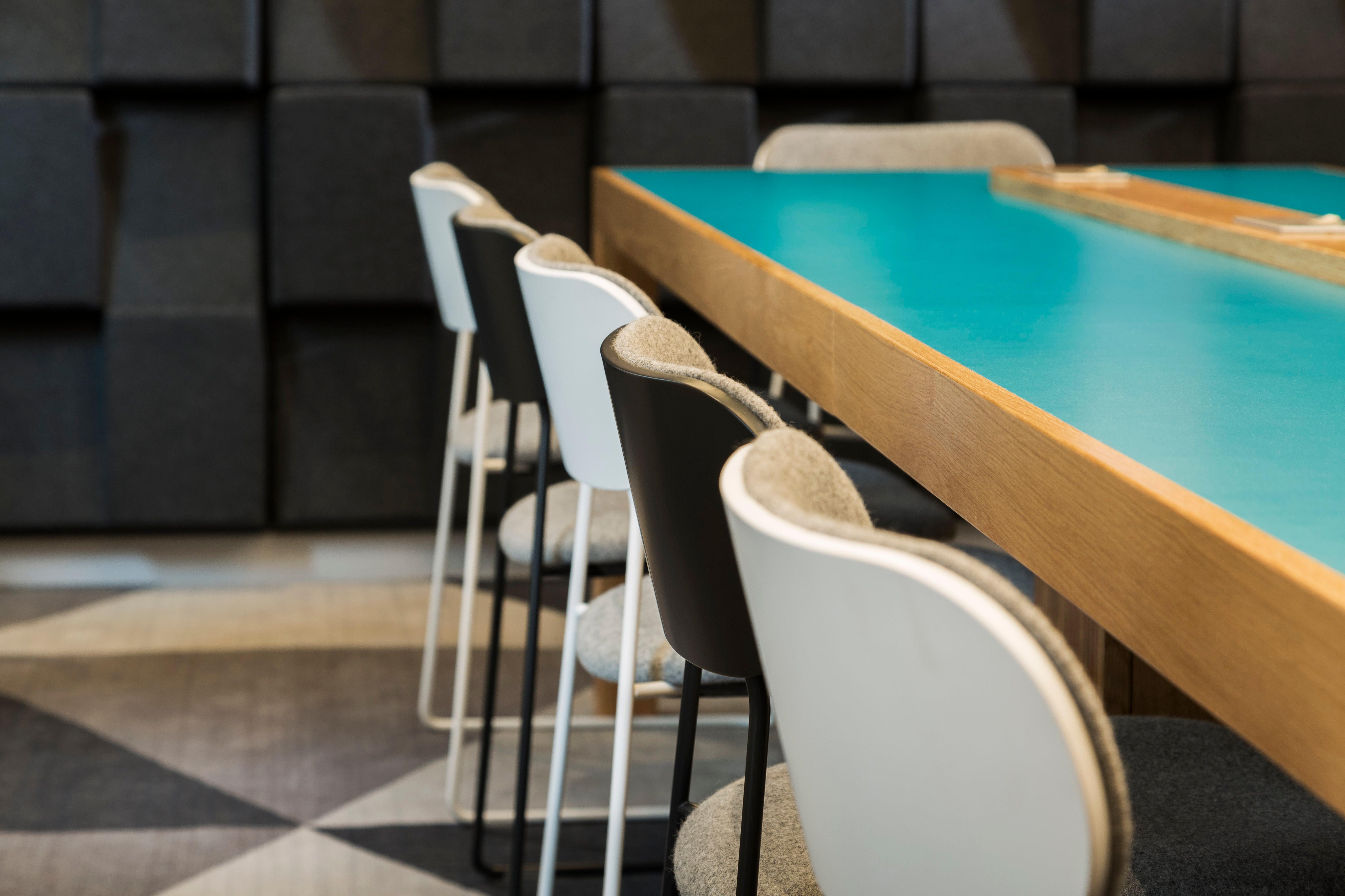לונדון Holiday Inn Express Park Royal By Ihg מראה חיצוני תמונה