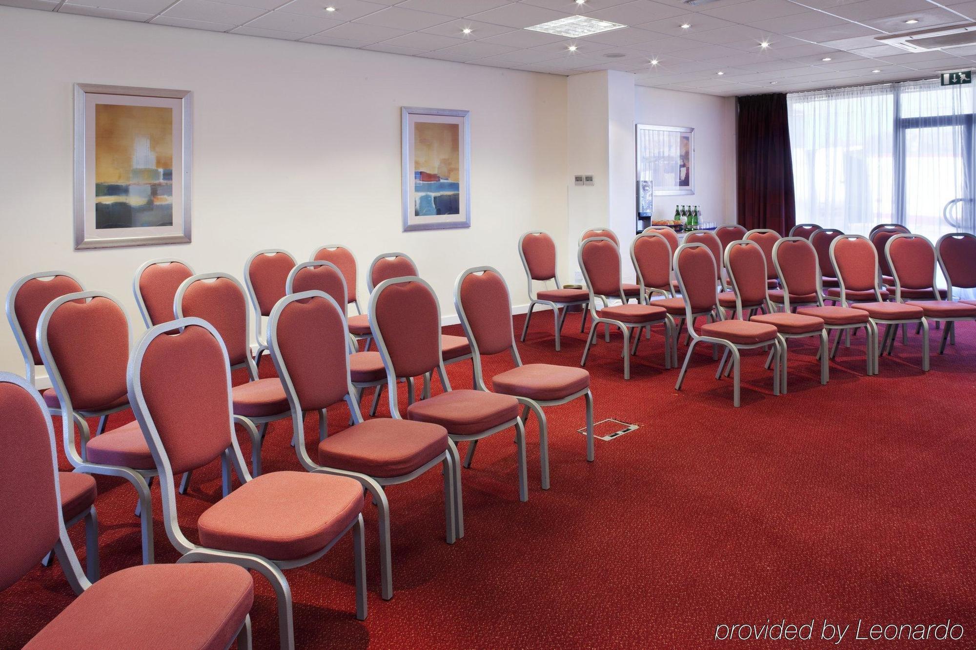 לונדון Holiday Inn Express Park Royal By Ihg מתקנים תמונה